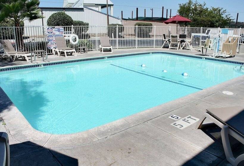 Motel 6 Atascadero, Ca