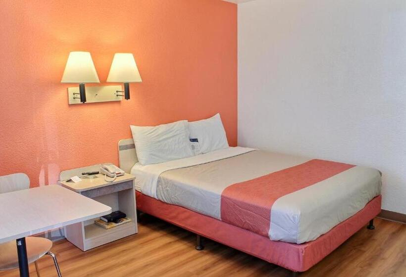 Motel 6 Atascadero, Ca