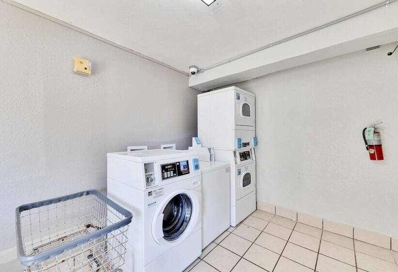 Motel 6 Austin, Tx   Airport   South