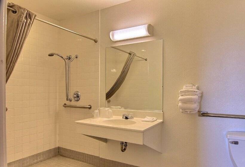 Motel 6 Bismarck, Nd