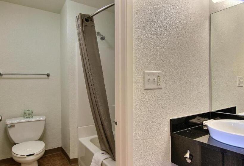 Motel 6 Bismarck, Nd