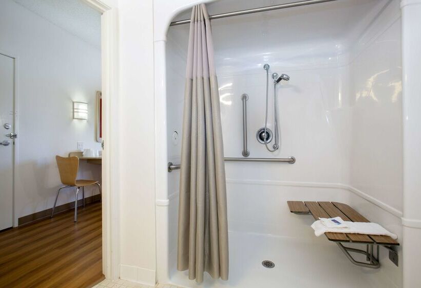 Motel 6brooklyn Center, Mn  Minneapolis