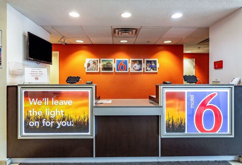 Motel 6caseyville, Il  Caseyville Il