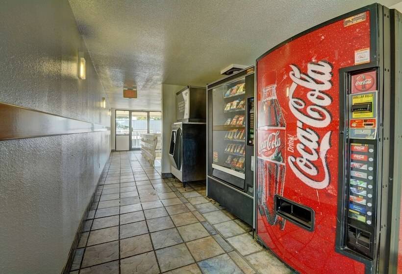 Motel 6chicopee, Ma  Springfield