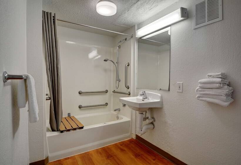 Motel 6chicopee, Ma  Springfield