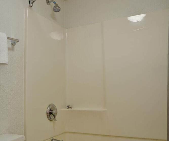 Motel 6chicopee, Ma  Springfield