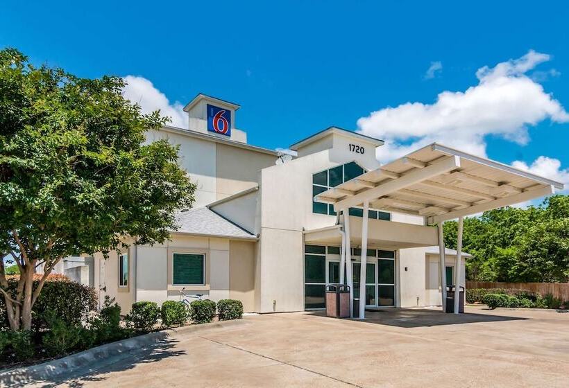 Motel 6cleburne, Tx