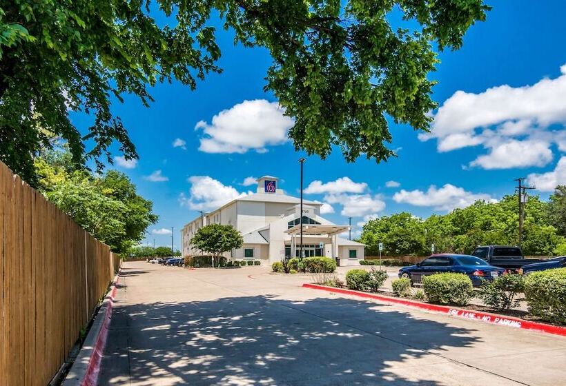 Motel 6cleburne, Tx