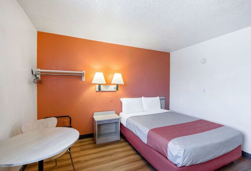 Motel 6council Bluffs, Ia  Omaha East