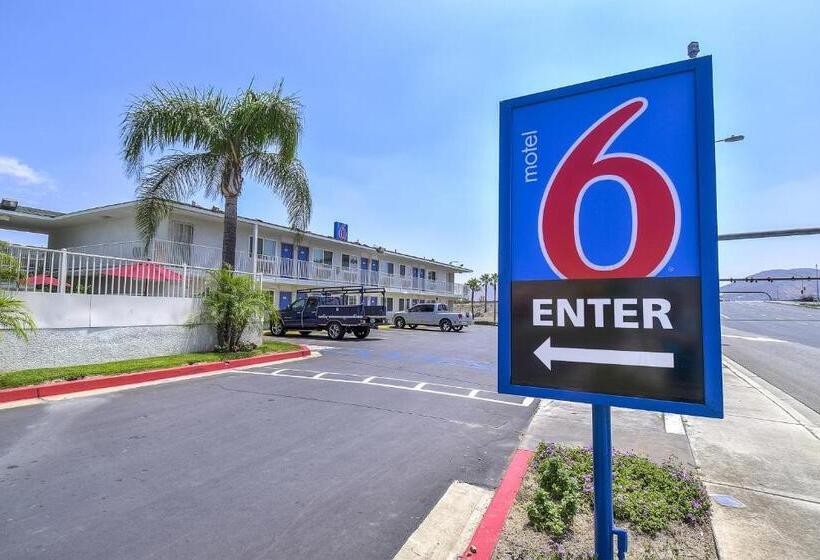 Motel 6fontana, Ca