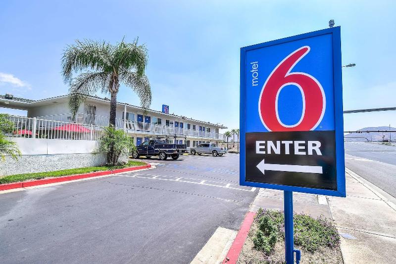 Motel 6fontana, Ca