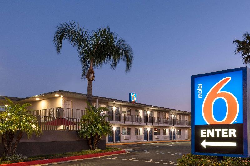 Motel 6fontana, Ca