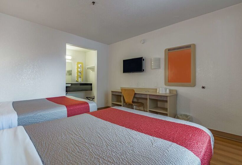 Motel 6 Ft. Pierce, Fl