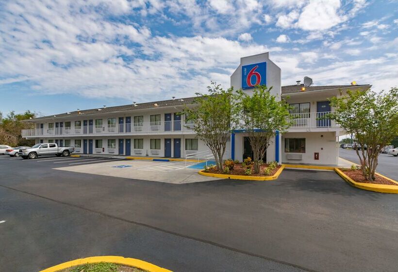 Motel 6 Ft. Pierce, Fl