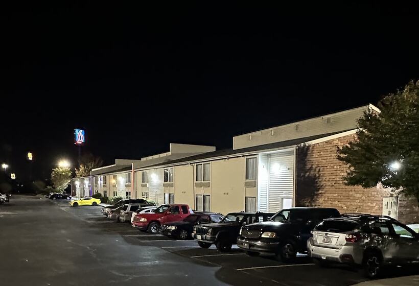 Motel 6greensboro, Nc Airport