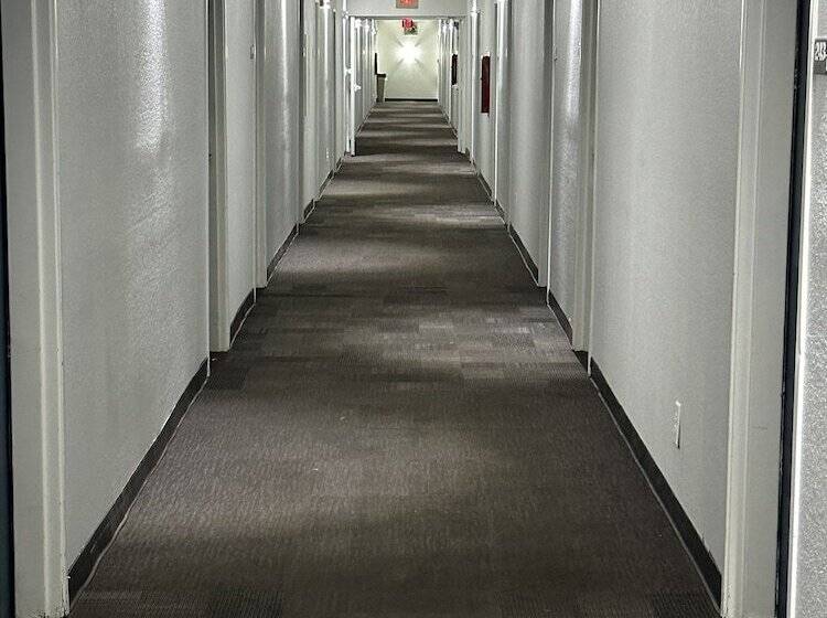 Motel 6greensboro, Nc Airport