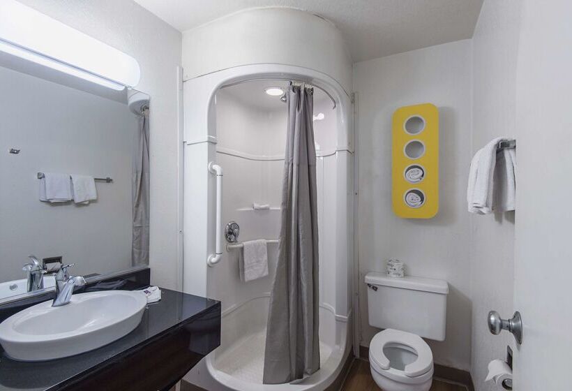 Motel 6kansas City, Mo  Airport