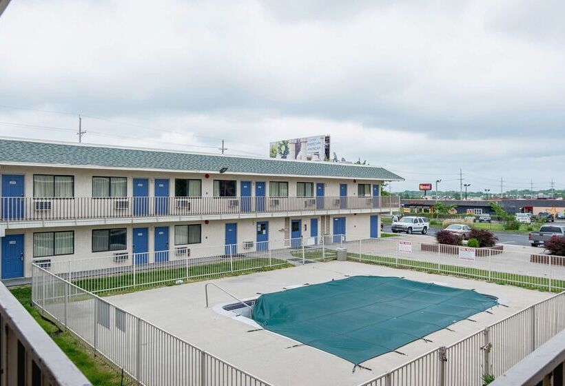 Motel 6kansas City, Mo  Airport
