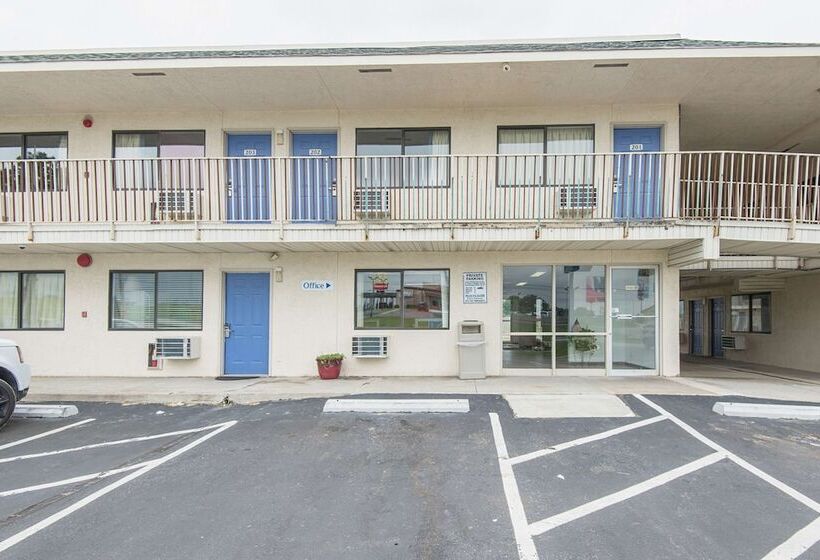 Motel 6kansas City, Mo  Airport