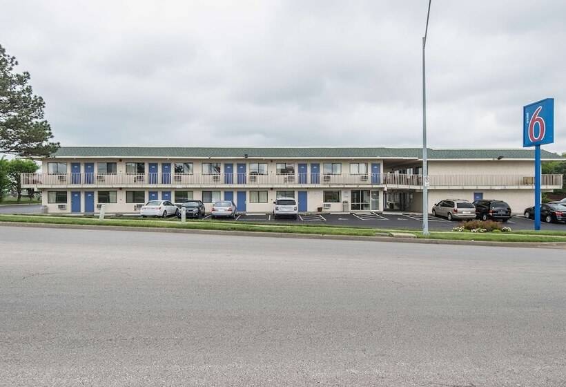 Motel 6kansas City, Mo  Airport