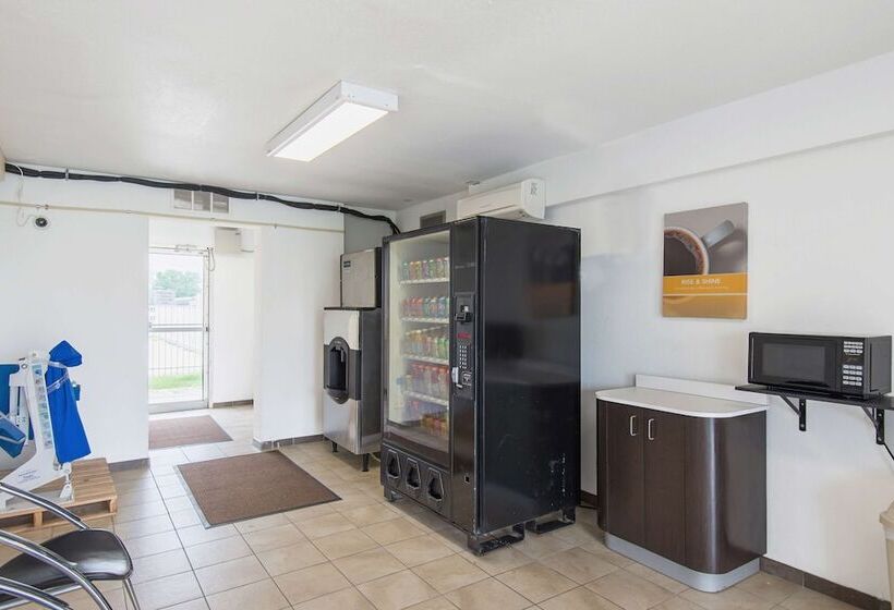 Motel 6kansas City, Mo  Airport