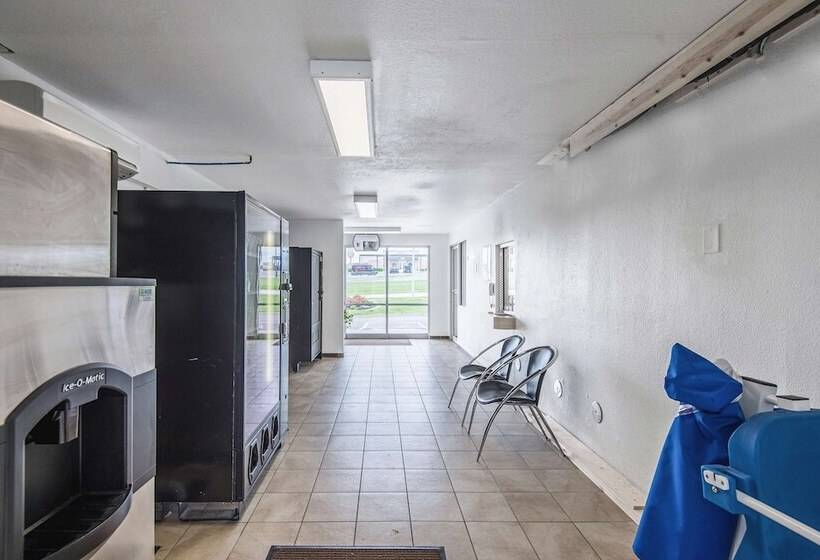 Motel 6kansas City, Mo  Airport