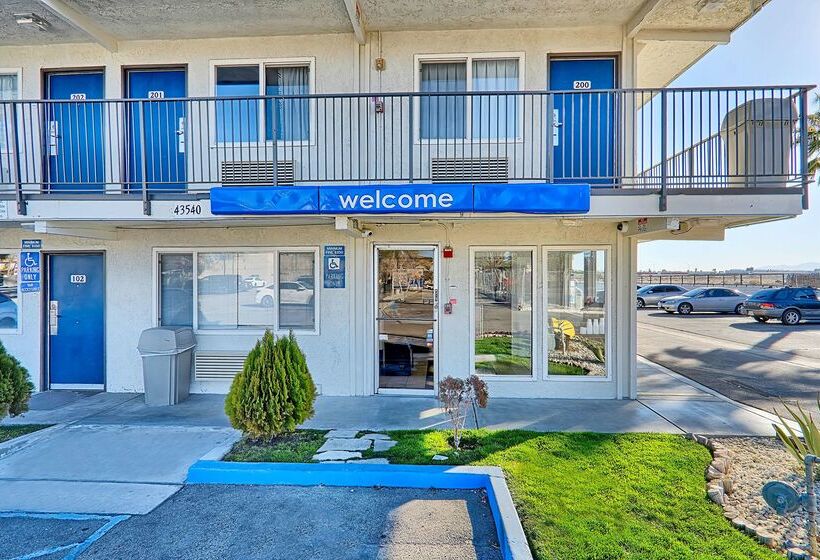 Motel 6 Lancaster, Ca