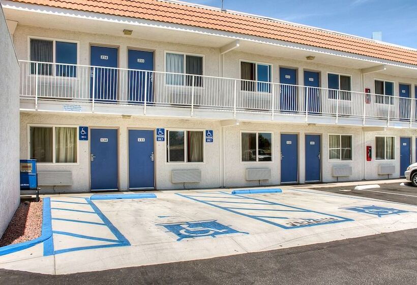 Motel 6 Lancaster, Ca