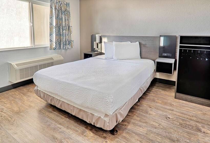 Motel 6 Lancaster, Ca