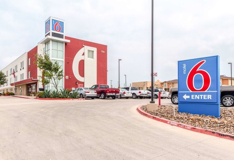 Motel 6laredo, Tx  Airport