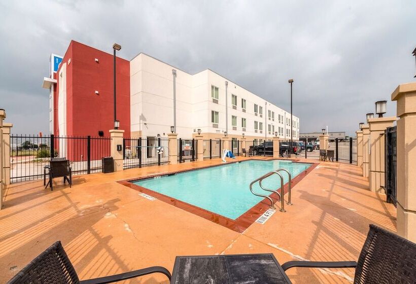 Motel 6laredo, Tx  Airport