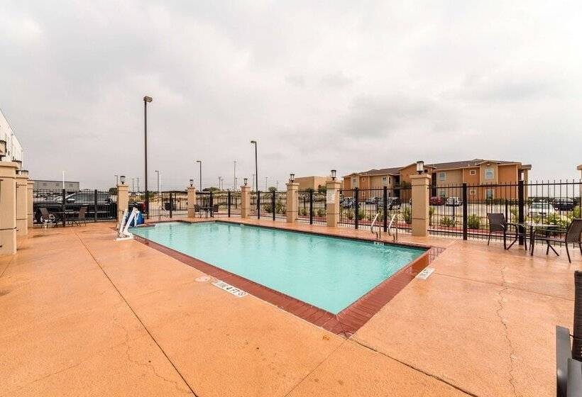 Motel 6laredo, Tx  Airport