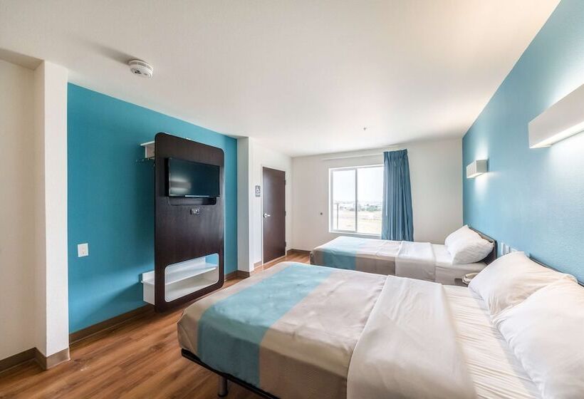 Motel 6laredo, Tx  Airport