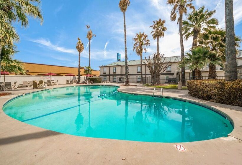 Motel 6laredo, Tx North I35