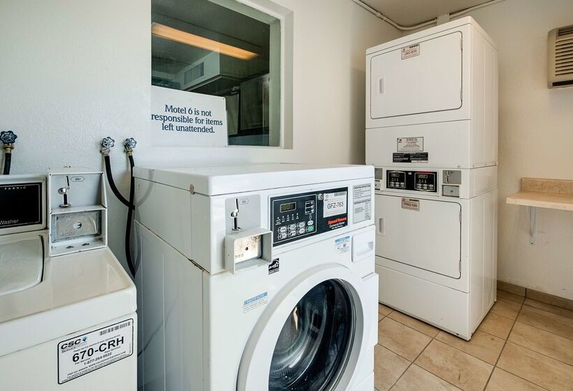 Motel 6lenexa, Ks  Kansas City Southwest