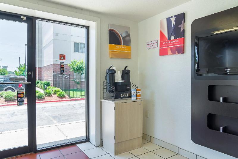 Motel 6little Rock, Ar  West