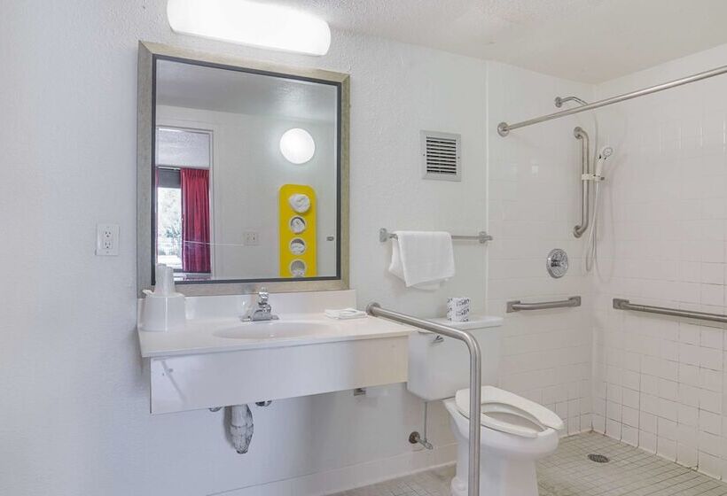 Motel 6little Rock, Ar  West