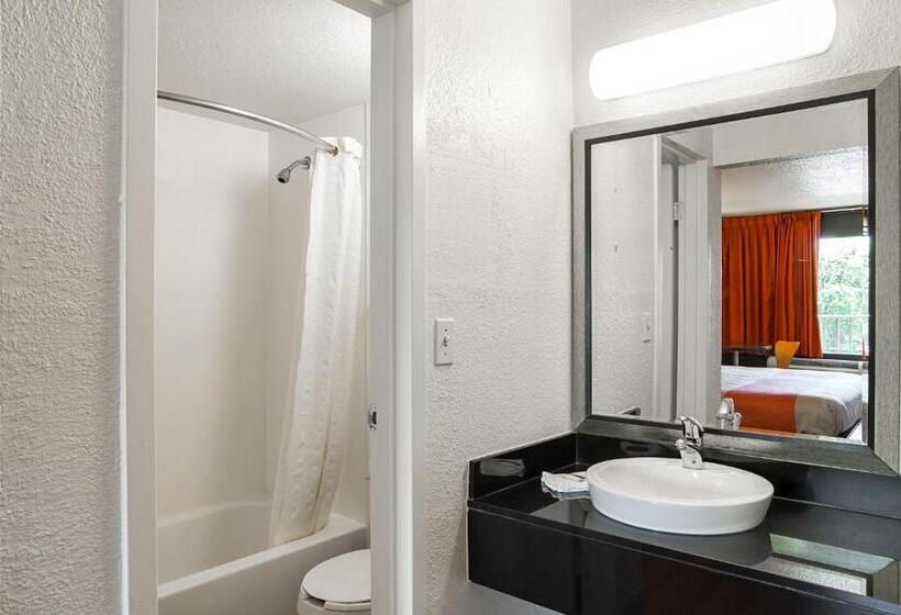 Motel 6little Rock, Ar  West