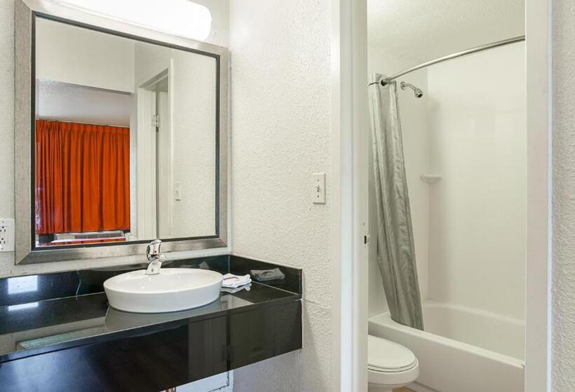 Motel 6little Rock, Ar  West