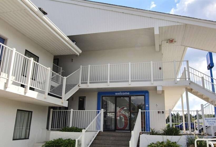 Motel 6middleburg Heights, Oh  Cleveland