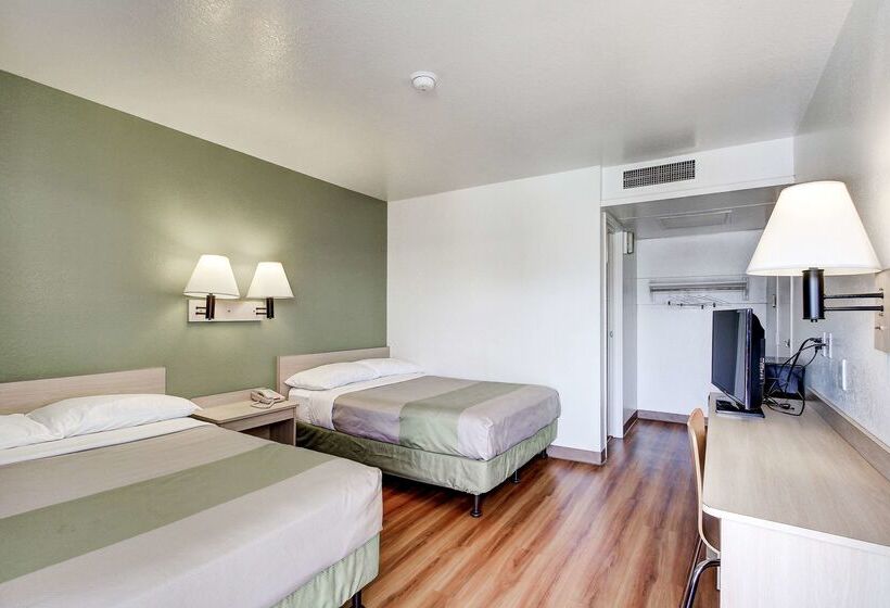 Мотель Econo Lodge Midvale