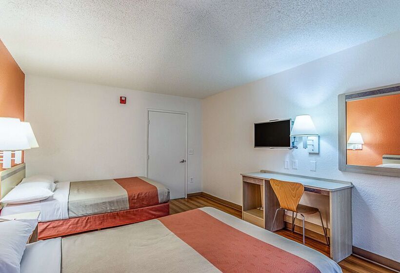 Мотель Park Inn By Radisson, Modesto