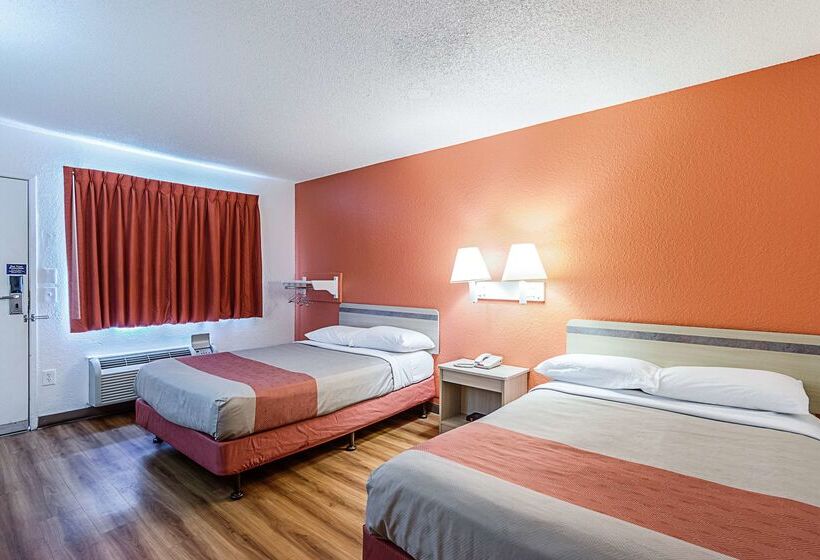 Мотель Park Inn By Radisson, Modesto