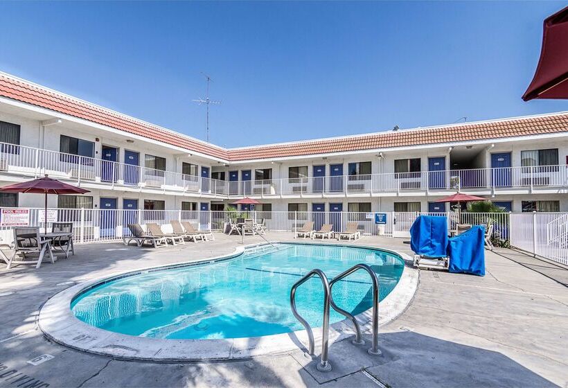 Мотель Park Inn By Radisson, Modesto