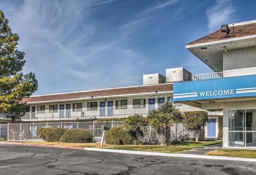 Motel 6 Mojave, Ca