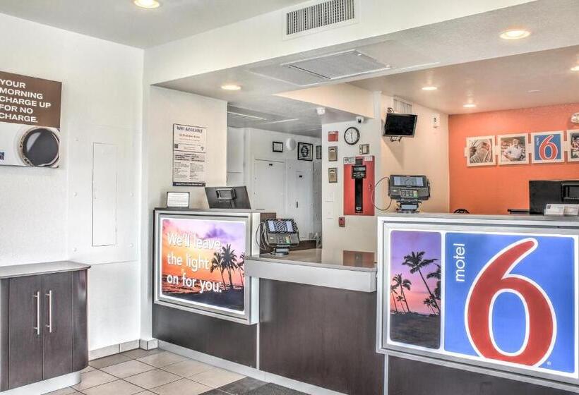 Motel 6 Mojave, Ca