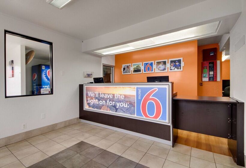 מוטל Avera Suites