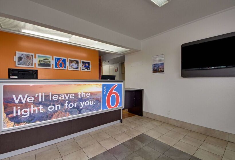 מוטל Avera Suites