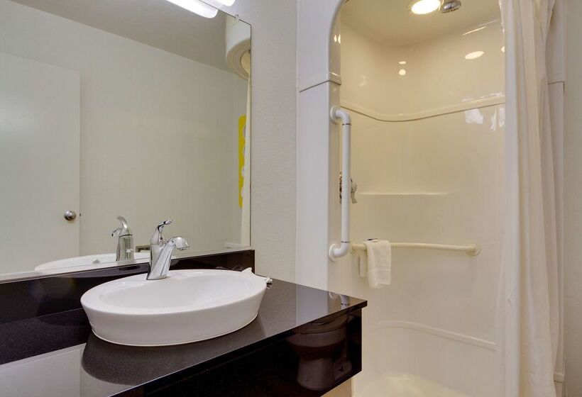 מוטל Avera Suites