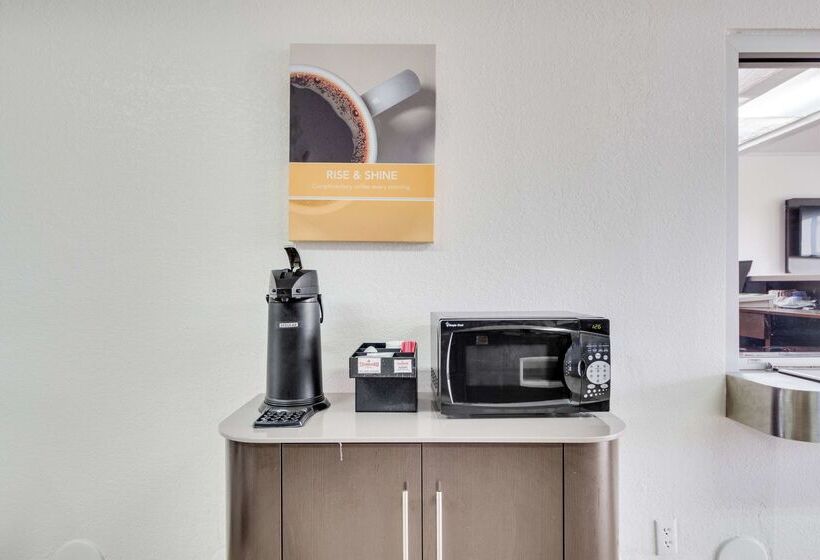 מוטל Avera Suites